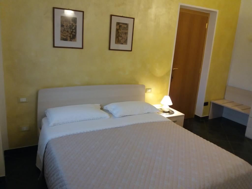 Affittacamere Arabafenice Vezzano Ligure Exterior foto